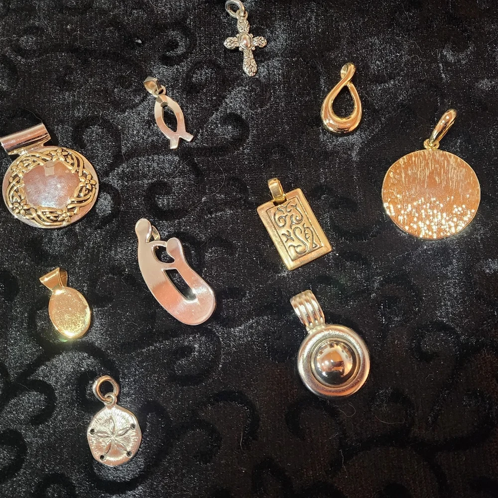 Set of 41 Necklace Slides - Picture 5 of 5